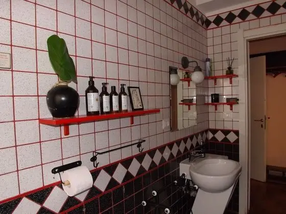 Üç Kişilik Oda, Bahçe Manzaralı