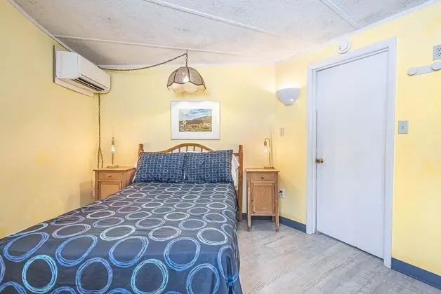 Ev, Birden Çok Yatak, Sıcak Su Havuzu