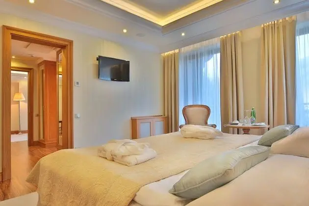 Süit, Balkon, Nehir Manzaralı