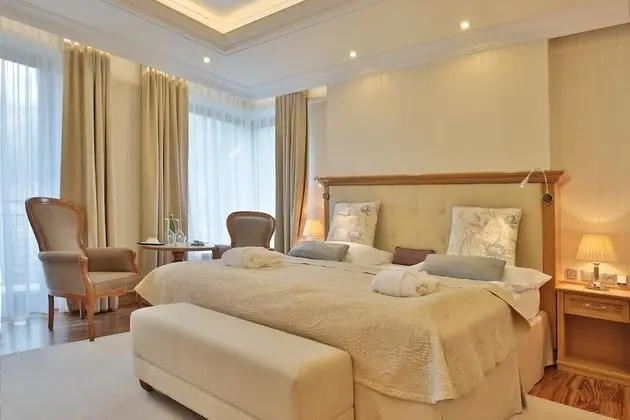 Süit, Balkon, Nehir Manzaralı
