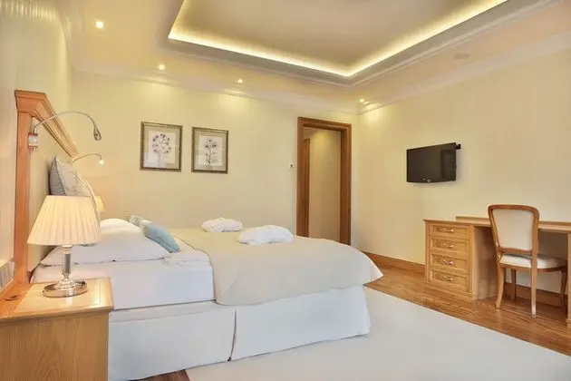 Superior Tek Büyük Yataklı Oda, Balkon, Nehir Manzaralı