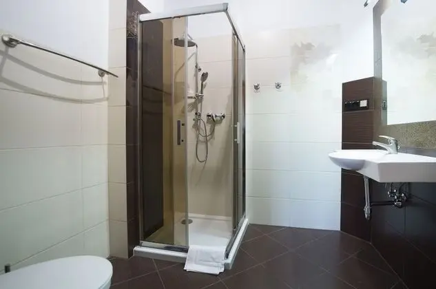 İki Ayrı Yataklı Oda, Balkon (Pokoj 2, with extra bed)