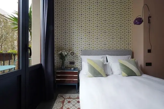 Tek Büyük Yataklı Oda, Balkon