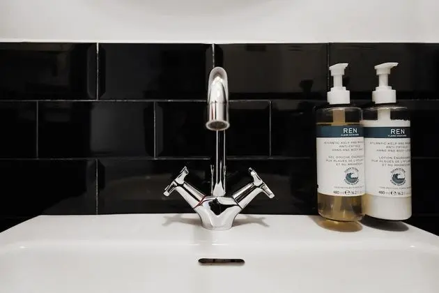 Tek Büyük Yataklı Oda, Balkon