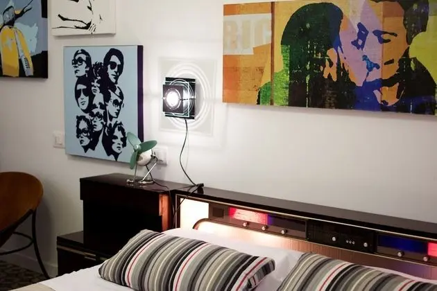 Tek Büyük Yataklı Oda