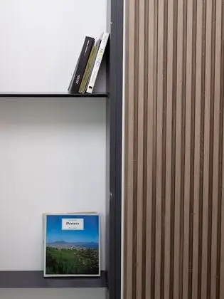Deluxe Tek Büyük Yataklı Oda (con balcone)
