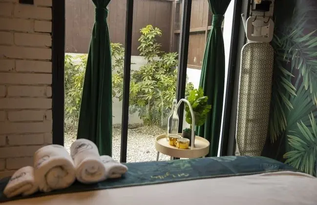 Oda, Bahçe Manzaralı