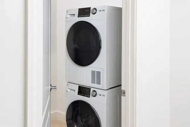 ONE BEDROOM GRANDE SUITE