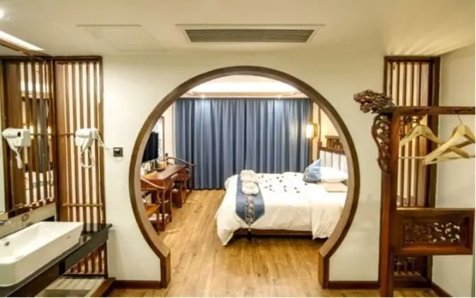 Deluxe Tek Büyük Yataklı Oda
