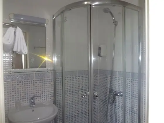 İki Ayrı Yataklı Oda