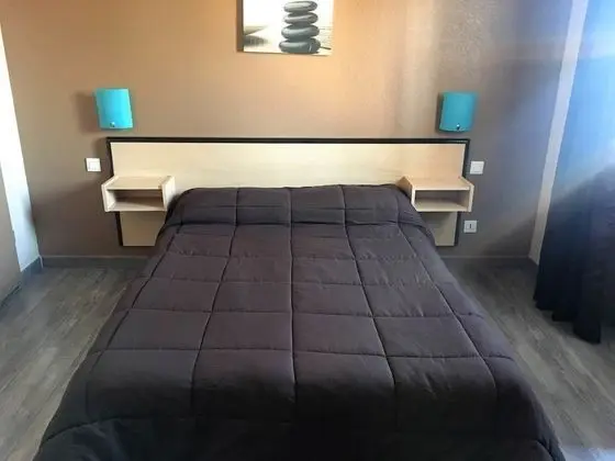 Tek Büyük Yataklı Oda