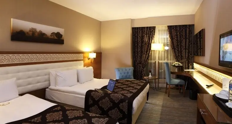 Standart Oda, Şehir Manzaralı
