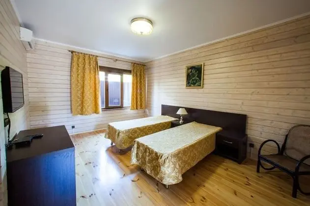 Tek Büyük veya İki Ayrı Yataklı Oda (Large)