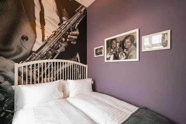 Superior Classic Studio