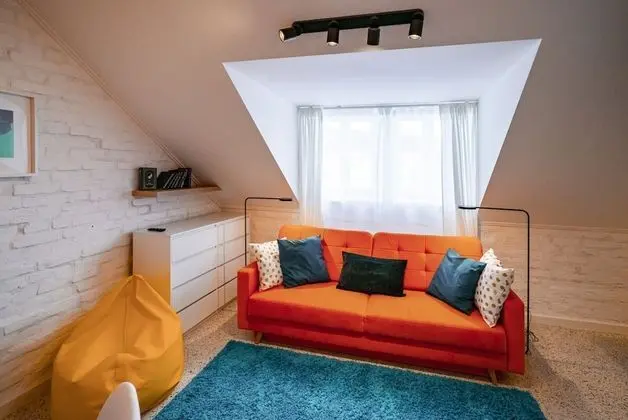 Superior Modern Studio