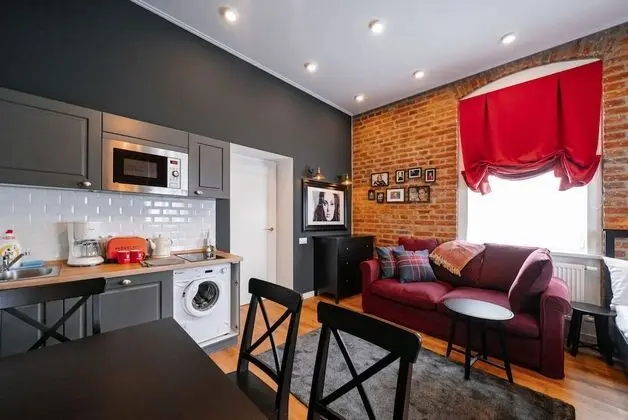 Superior Modern Studio