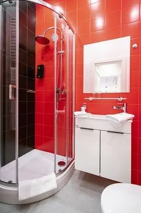 Superior Modern Studio
