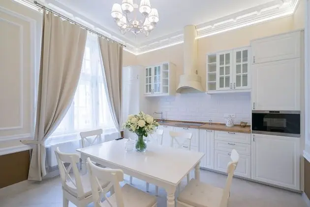 Süit (Pastel with Dining Area)
