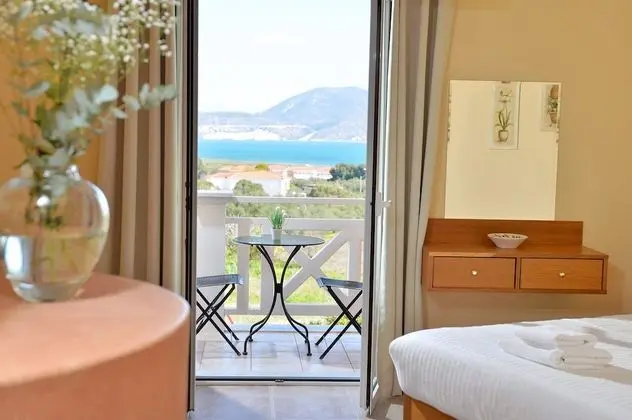 Stüdyo, Deniz Manzaralı