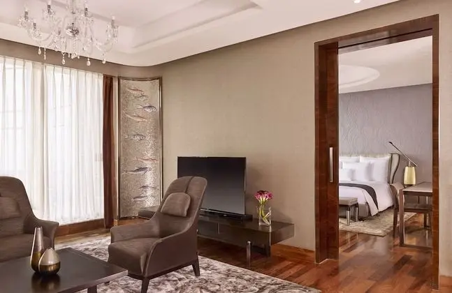 Executive Süit, Business Dinlenme Salonu Kullanımı, Şehir Manzaralı