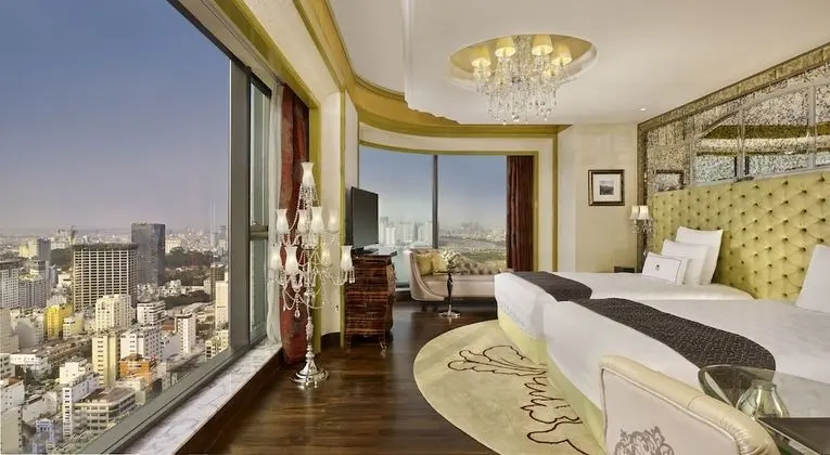 Grand Deluxe Twin, Free Minibar, City or River View