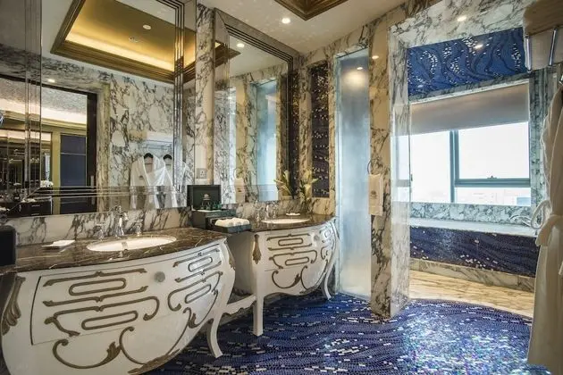 Junior Süit, Business Dinlenme Salonu Kullanımı, Şehir Manzaralı