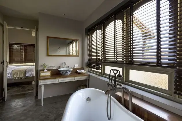Deluxe Balcony Room