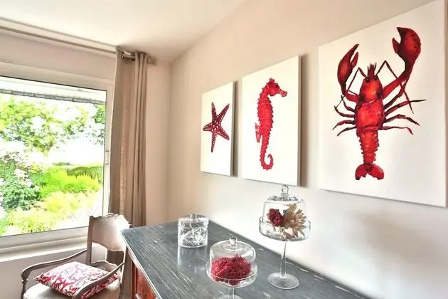 Tek Büyük Yataklı Oda, Banyolu/Duşlu, Deniz Manzaralı (ÎLE LONGUE vue jardin)