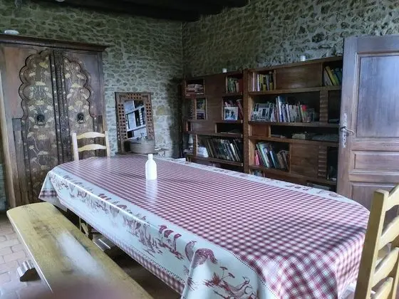 Basic Tek Büyük Yataklı Oda