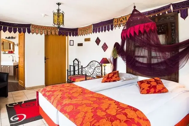 Standard Tek Büyük veya İki Ayrı Yataklı Oda, Özel Banyo