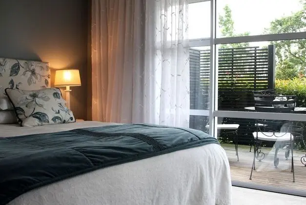 Deluxe Oda (The Oakview Suite)