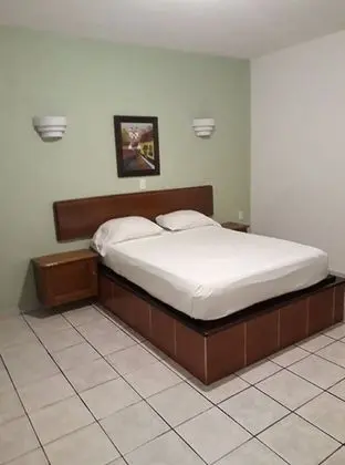 Tek Kişilik Oda, 1 Çift Kişilik Yatak