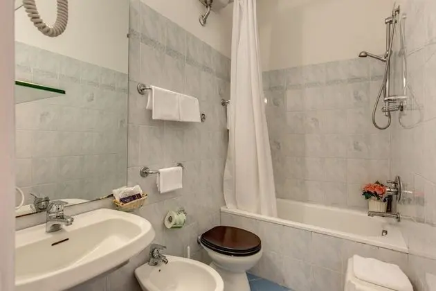 Classic Dört Kişilik Oda