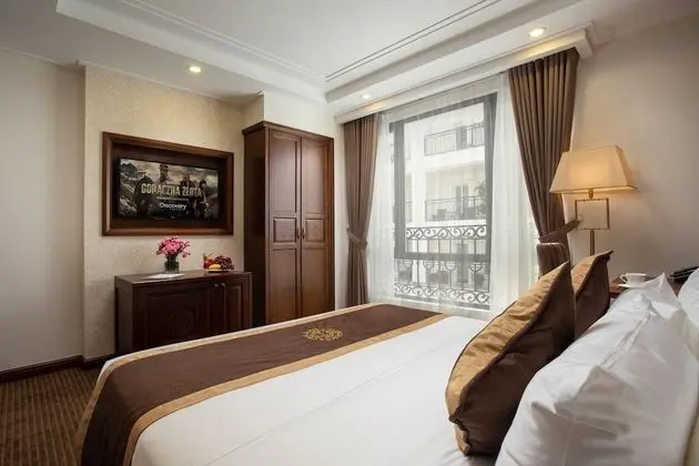 Premier Tek Büyük Yataklı Oda (With View)
