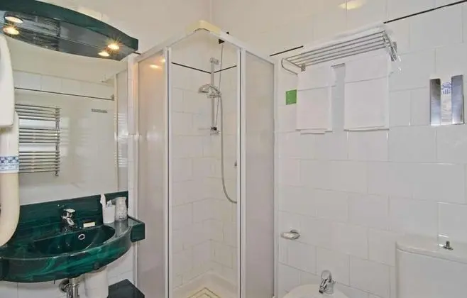 Standard Tek Büyük veya İki Ayrı Yataklı Oda, 1 Yatak Odası