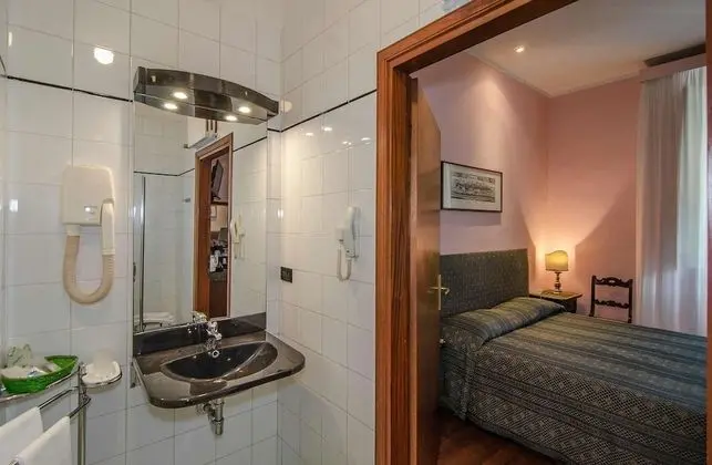 Standard Tek Büyük veya İki Ayrı Yataklı Oda, 1 Yatak Odası
