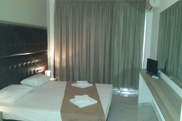 Tek Büyük Yataklı Oda