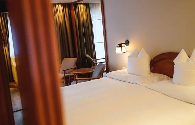 Tek Büyük Yataklı Oda, Balkon, Dağ Manzaralı (Matterhorn View)