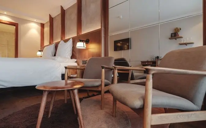 Tek Büyük Yataklı Oda, Balkon, Dağ Manzaralı (Matterhorn View)