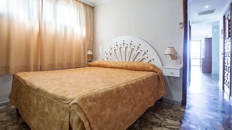 Standard Üç Kişilik Oda