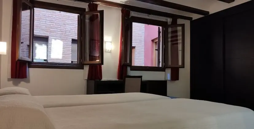 İki Ayrı Yataklı Oda