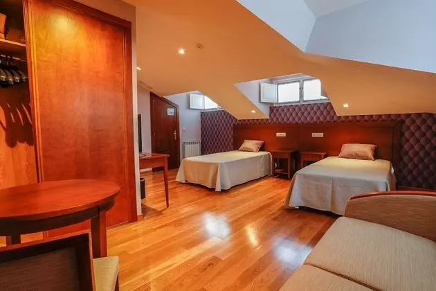 Classic Tek Büyük veya İki Ayrı Yataklı Oda