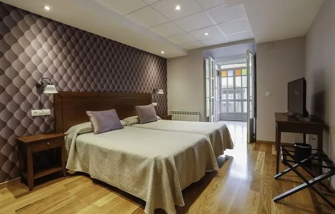 Classic Tek Büyük veya İki Ayrı Yataklı Oda