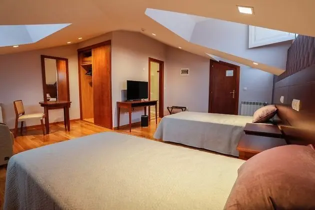 Classic Tek Büyük veya İki Ayrı Yataklı Oda