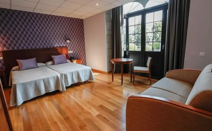 Premium Tek Büyük veya İki Ayrı Yataklı Oda