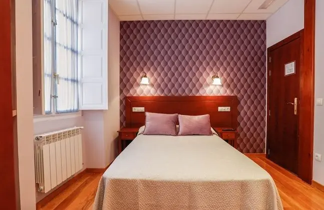 Standard Tek Büyük veya İki Ayrı Yataklı Oda