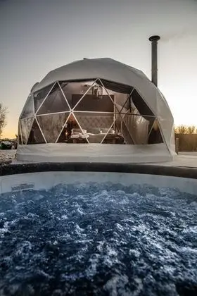 Deluxe Dome