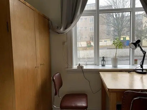 Tek Büyük veya İki Ayrı Yataklı Oda, Ortak Banyo (4)