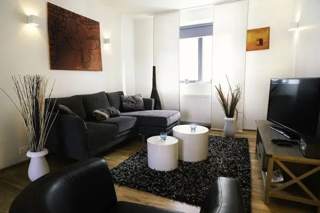 One-Bedroom Apartment - Bergstadastraeti 12
