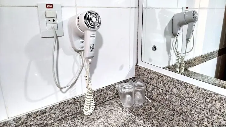 Deluxe Dört Kişilik Oda